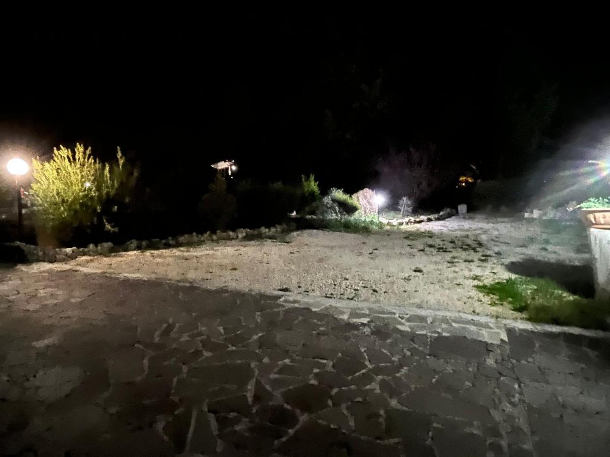 Case Vacanza E Camere In Villa Isabella Con Parcheggio Custodito E Wifi Gioia Del Colle Luaran gambar