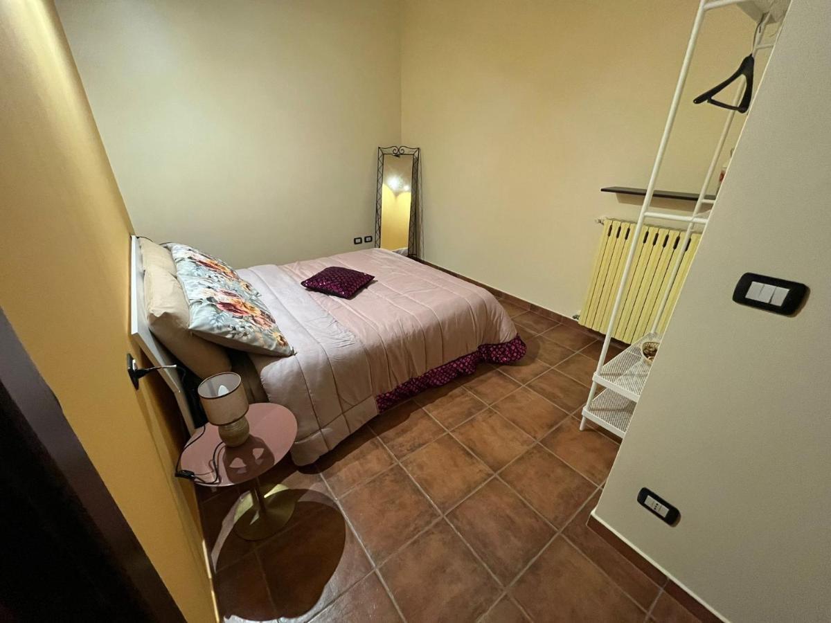 Case Vacanza E Camere In Villa Isabella Con Parcheggio Custodito E Wifi Gioia Del Colle Luaran gambar