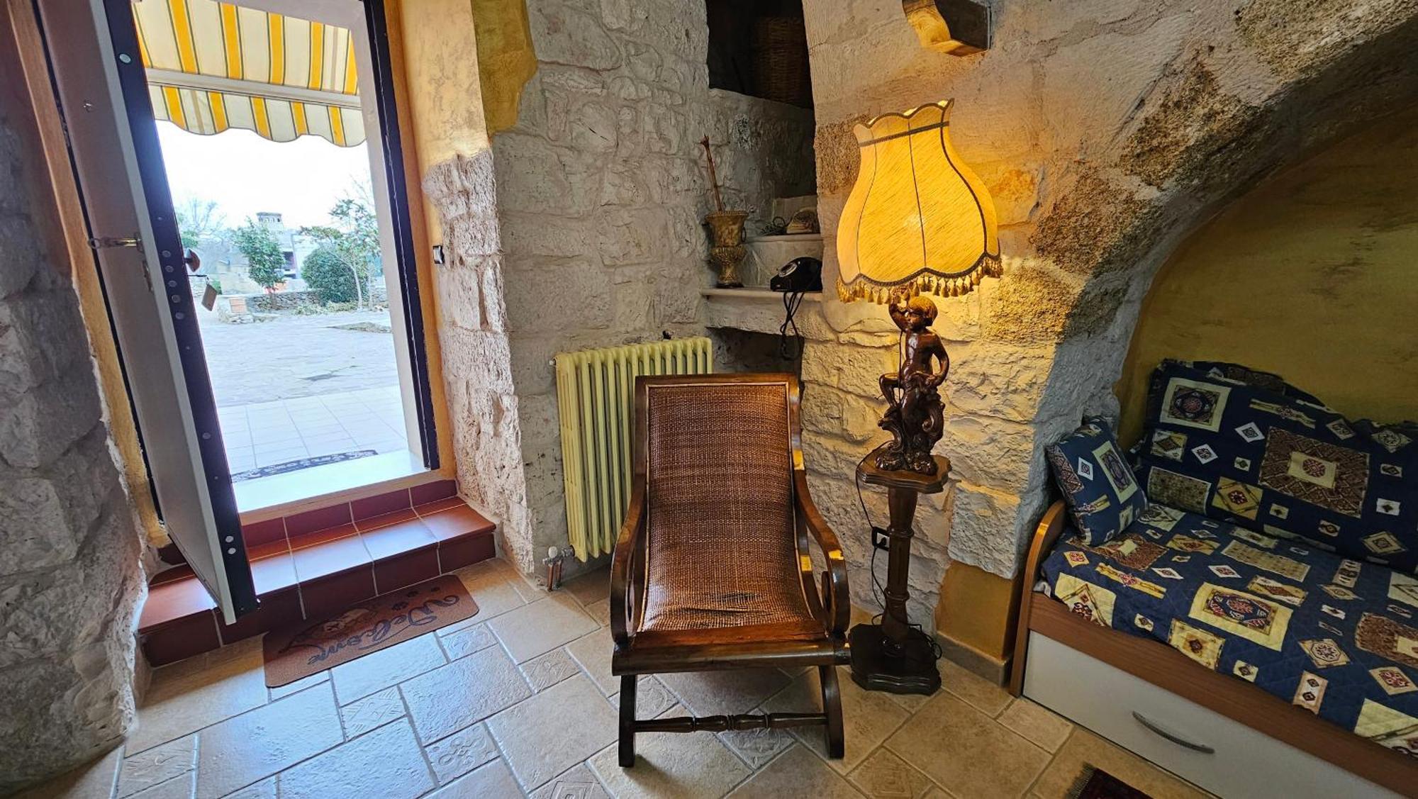Case Vacanza E Camere In Villa Isabella Con Parcheggio Custodito E Wifi Gioia Del Colle Luaran gambar